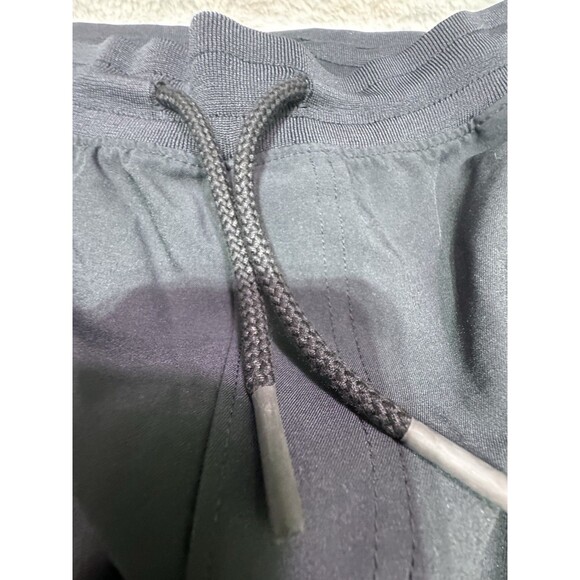 Mens Black Loose Fit Track Pants Size M Heat Gear Under Armour NWOT - Picture 3 of 12